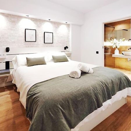 Increible Apartamento De Lujo En Terrassa Luaran gambar