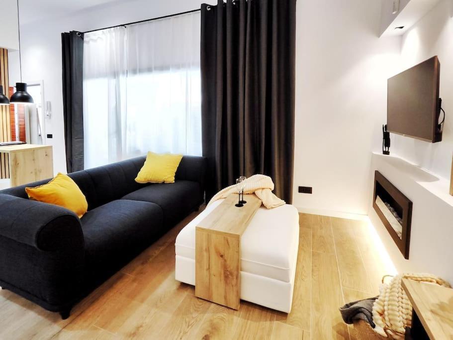 Increible Apartamento De Lujo En Terrassa Luaran gambar